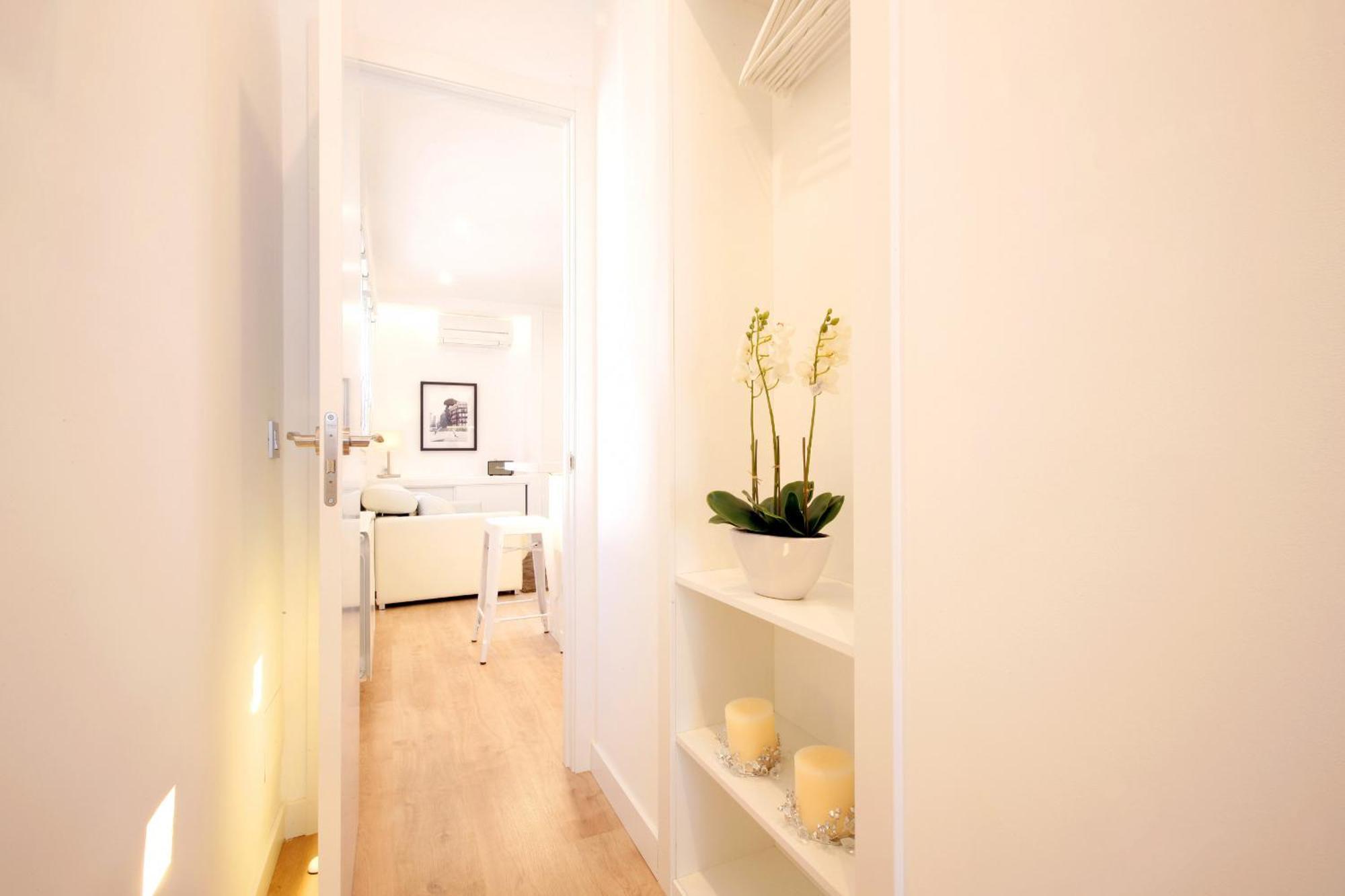 Malasana Design By Madflats Collection Apartment