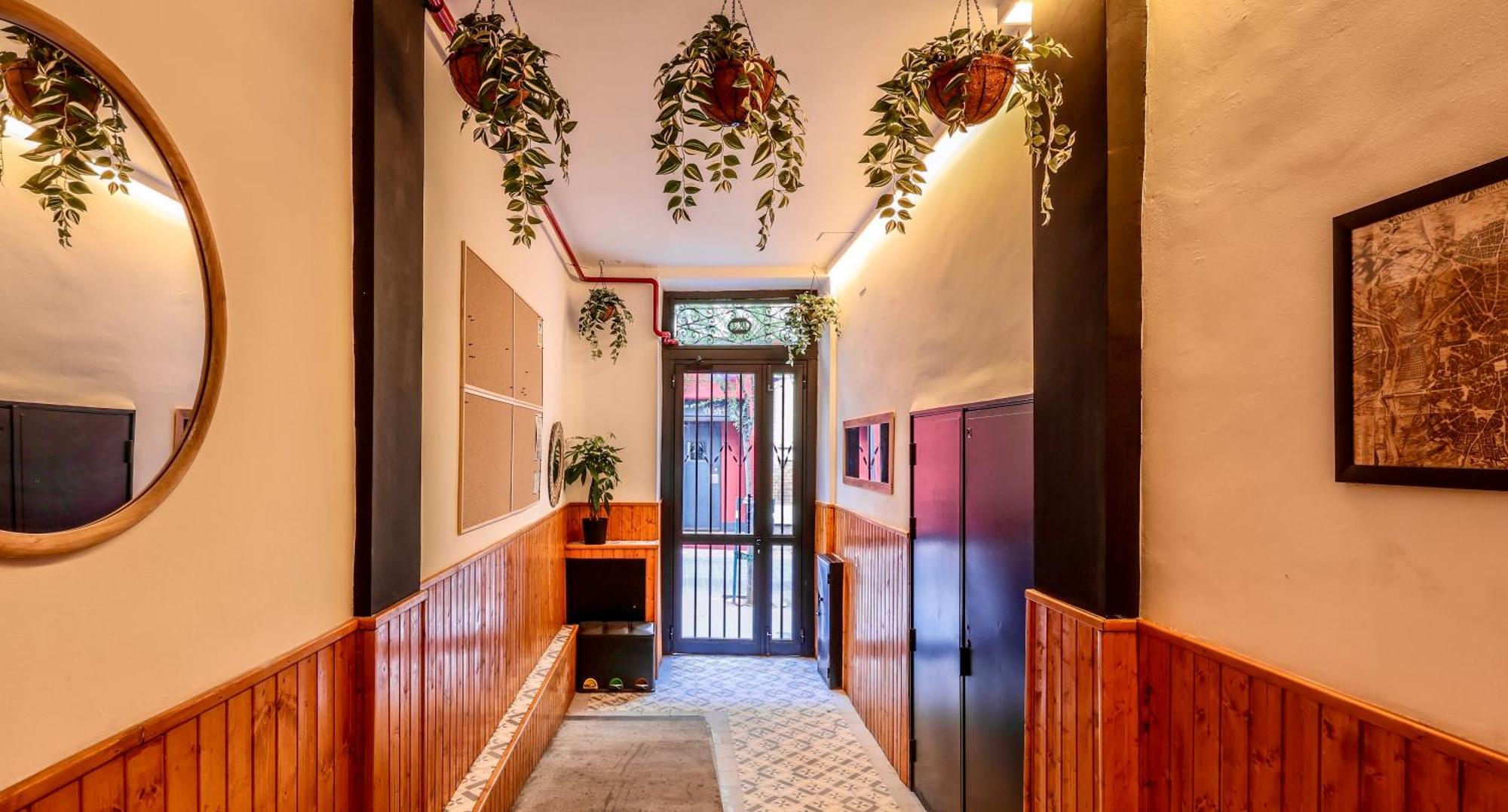 Eliseo - Livingcoworking - Malasana * Madri