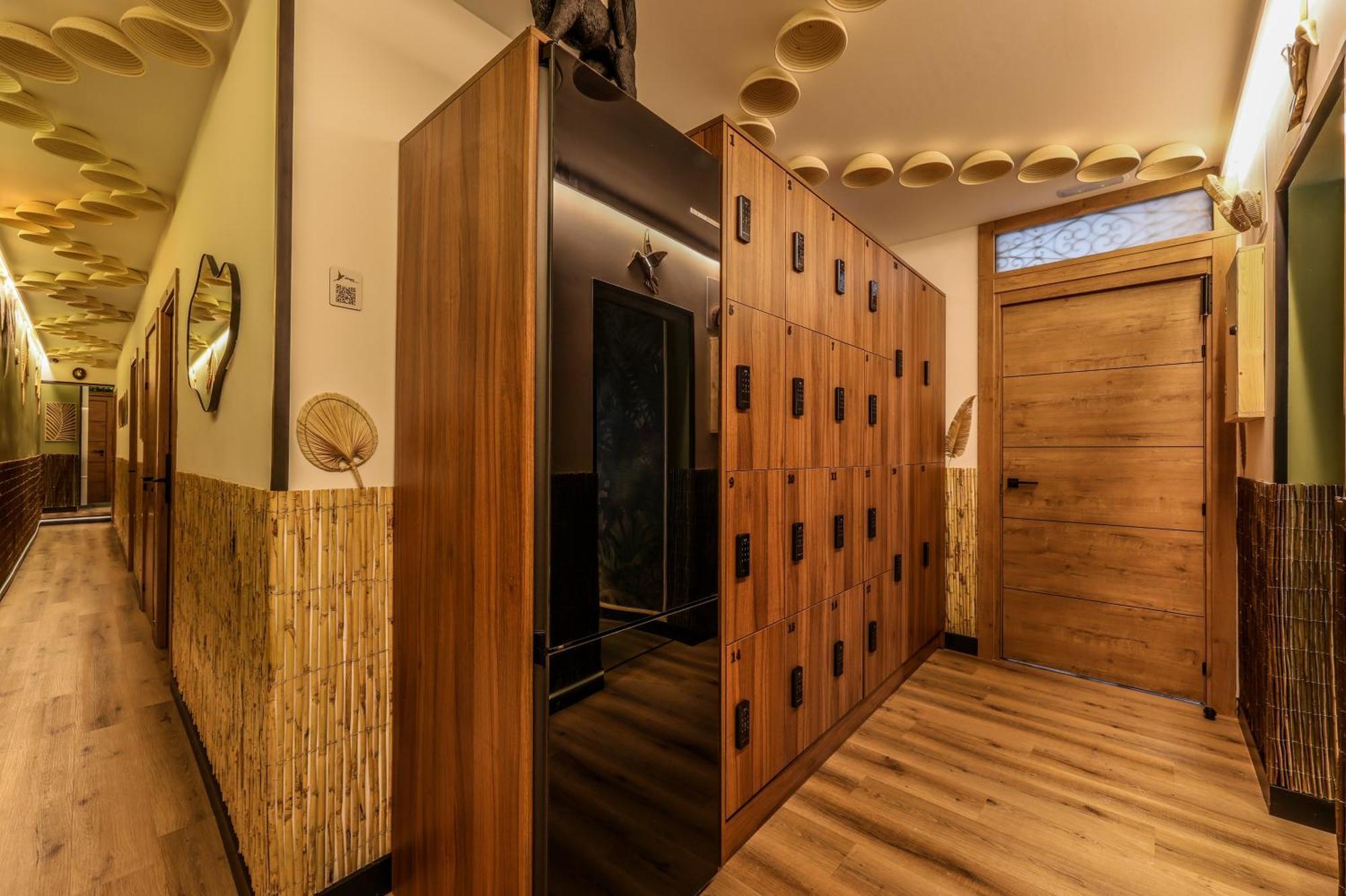 Eliseo - Livingcoworking - Malasana Madri
