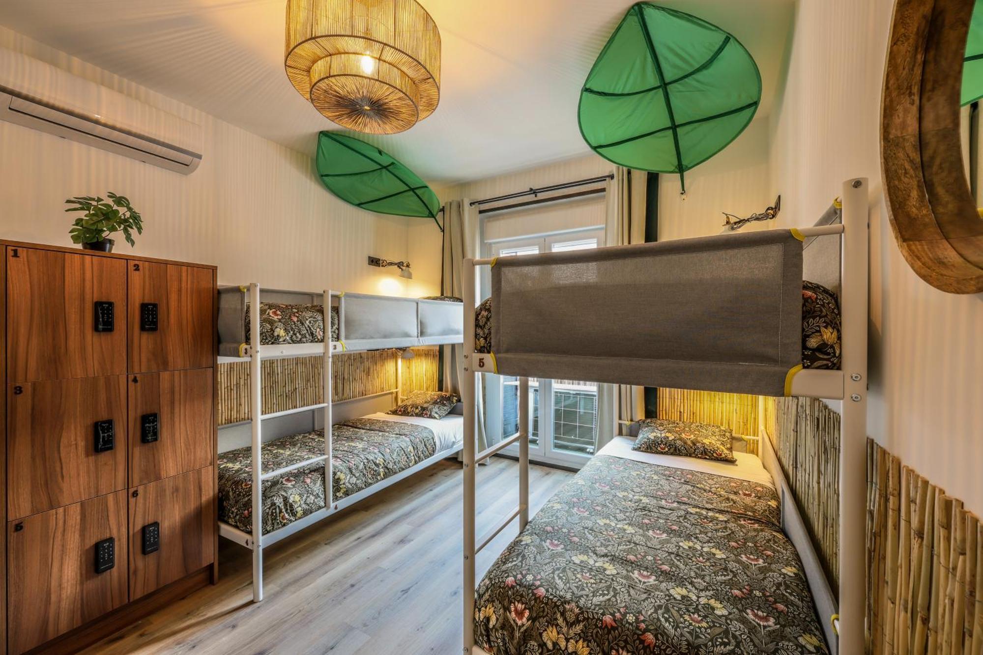 Eliseo - Livingcoworking - Malasana Albergue Madri