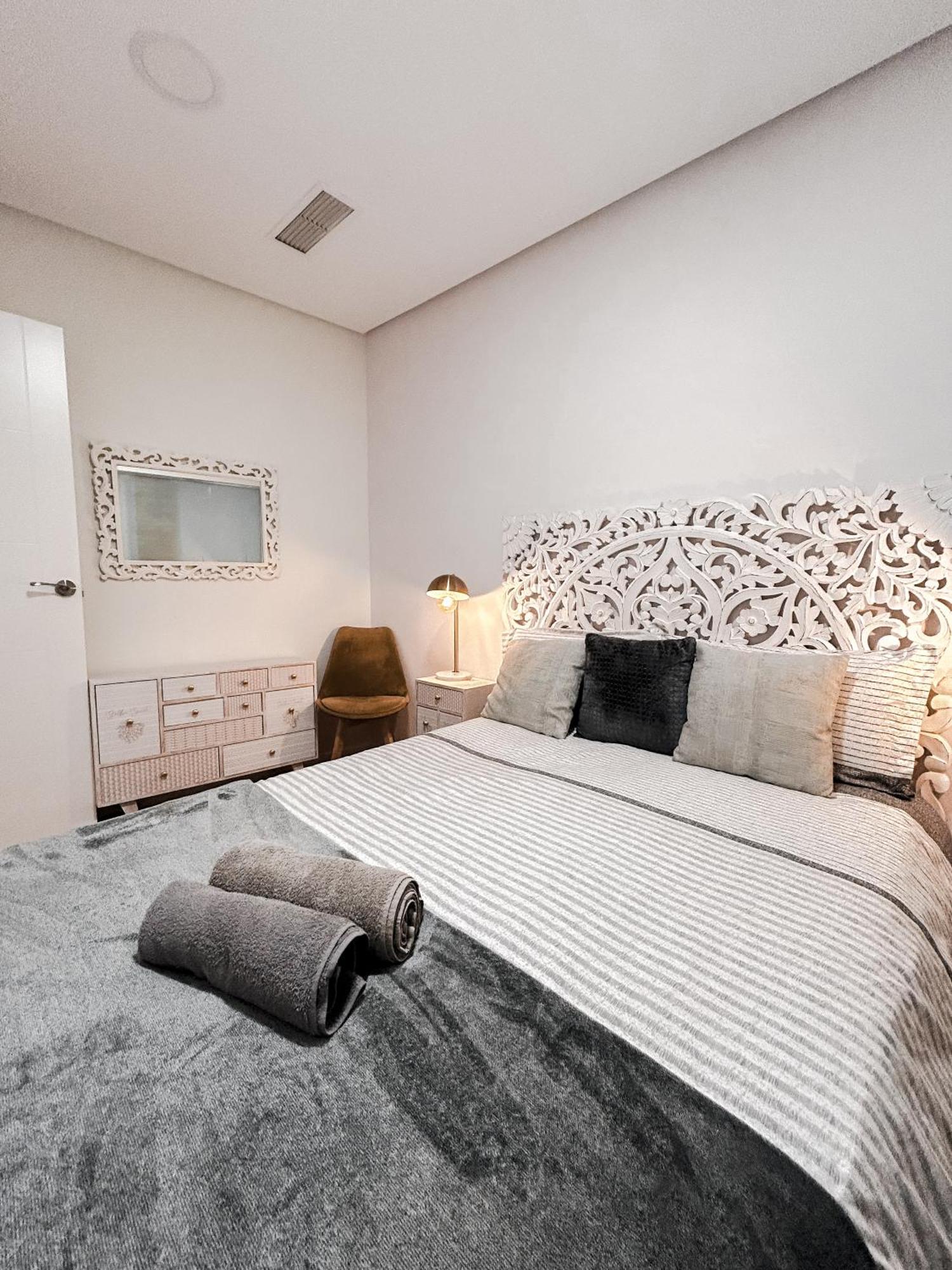 Impresionante Triplex En Canaleja, Sol Apartment