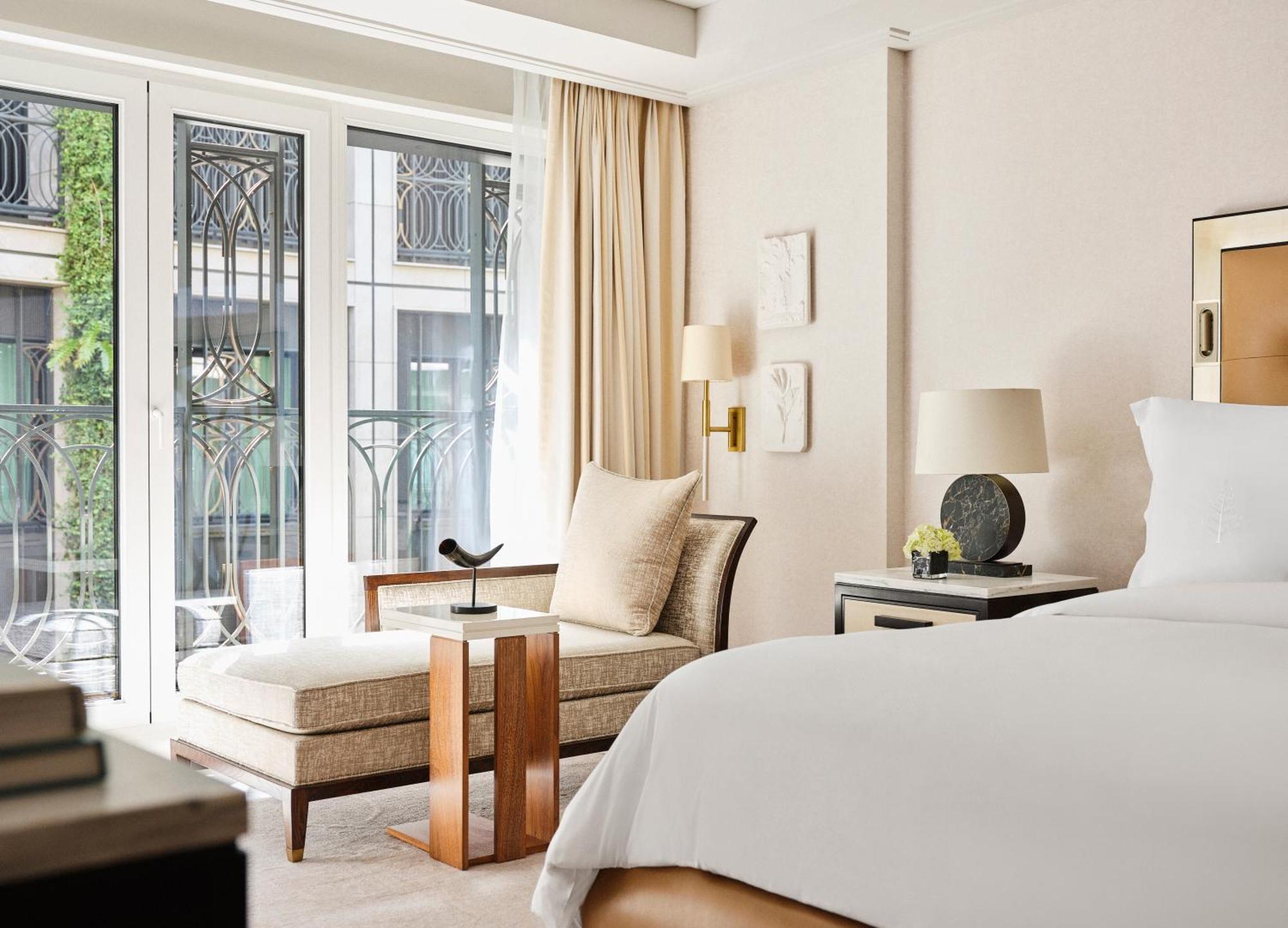 Four Seasons Hotel