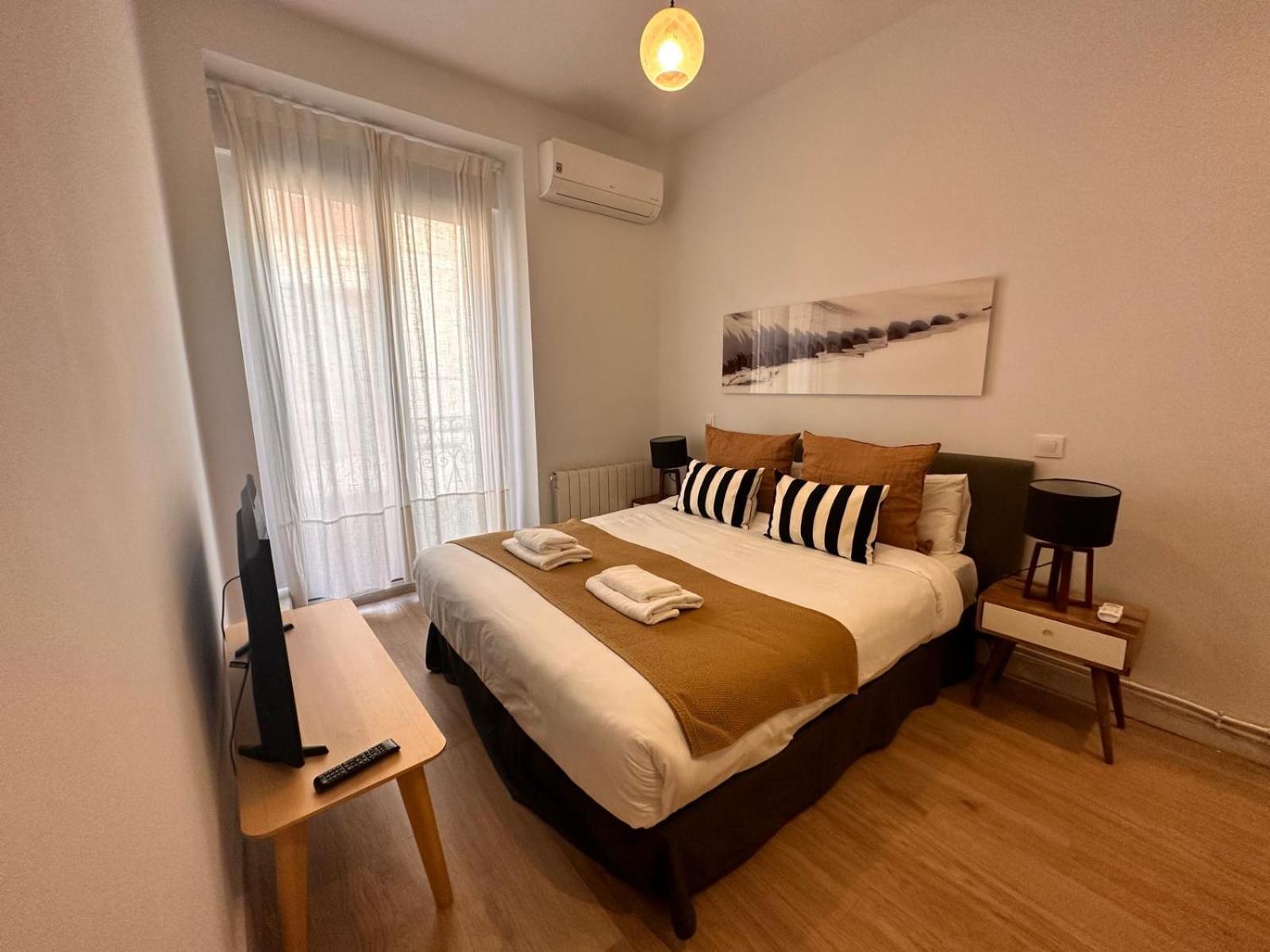 Amazing 3bd 3bth With 9 Balconies By Madrid4you *