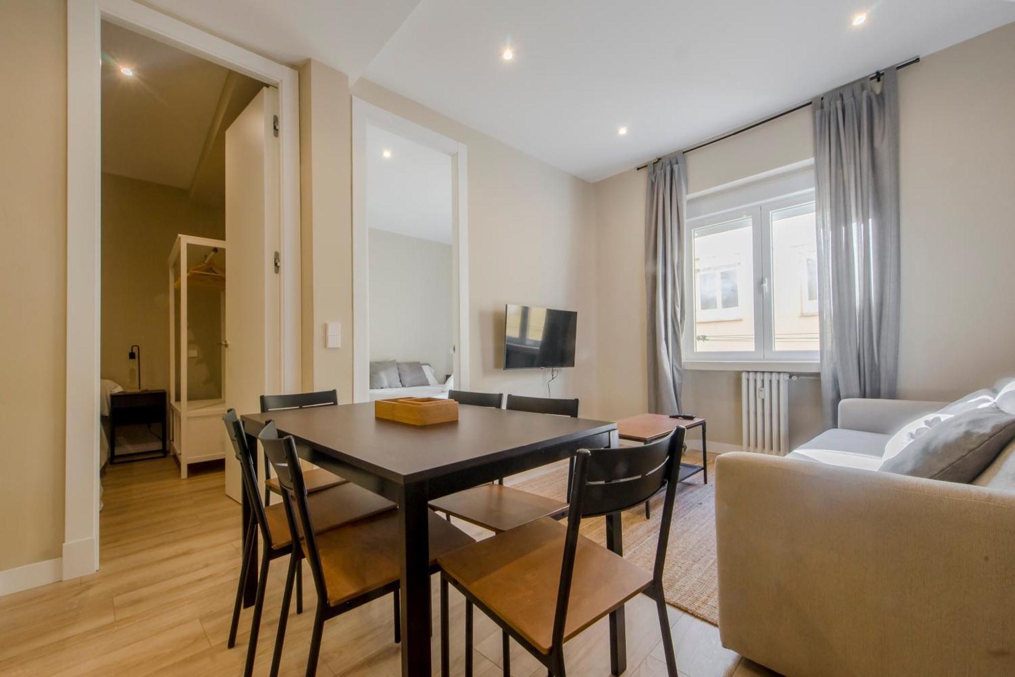 Apartamento Downtown 7pax La Latina,centro De