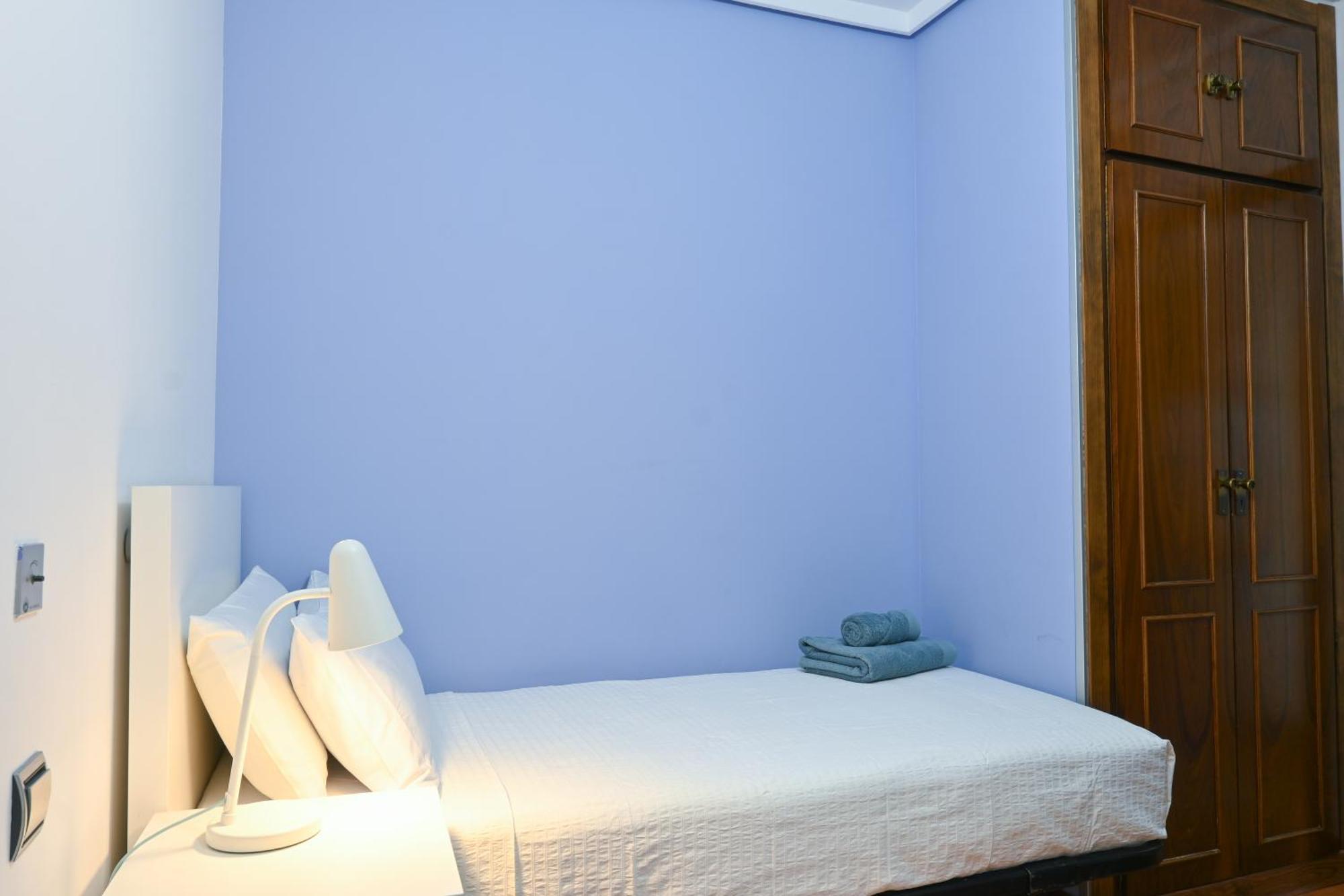 Apartment For Acogedora Vivienda Temporal De 2 En Chamberi Eca10