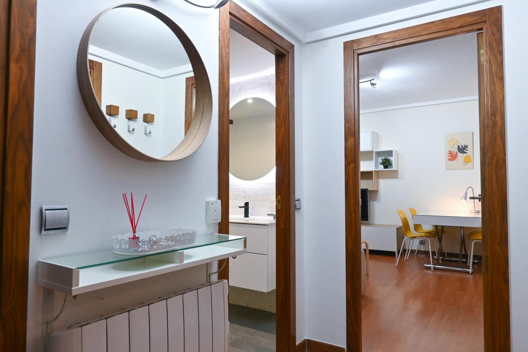 Apartment For Acogedora Vivienda Temporal De 2 En Chamberi Eca10
