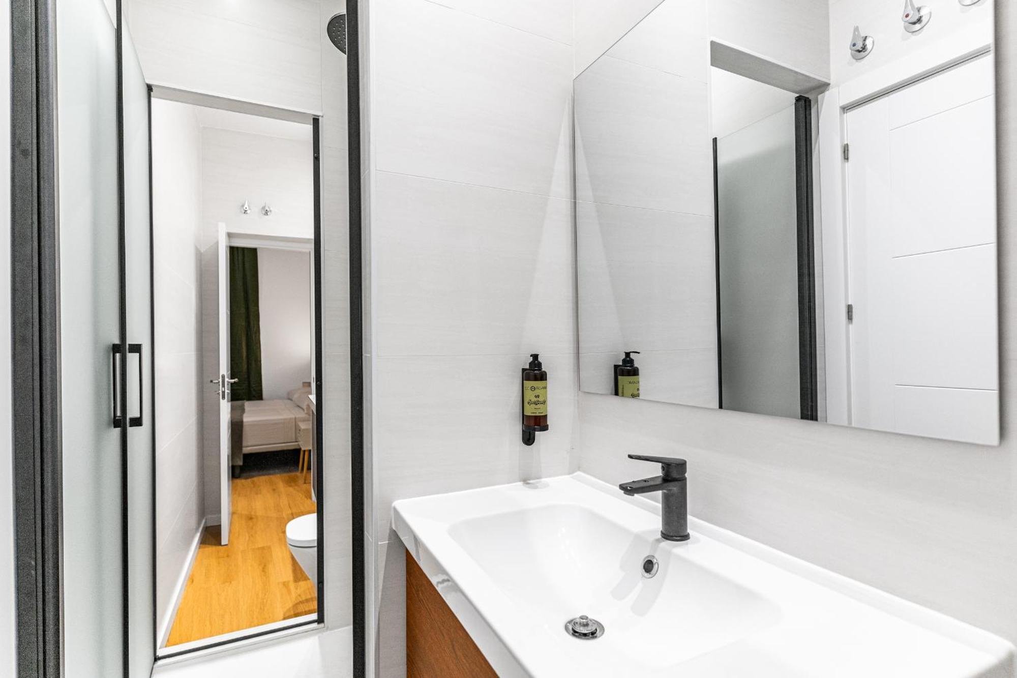 Apartment Vr Jeronima Madrid