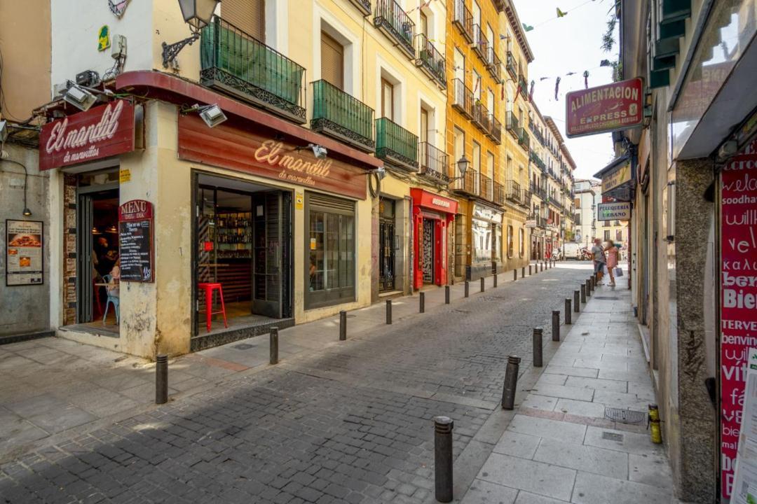 2 Bedrooms 2 Bathrooms Furnished - Malasana - Bright And Refurbished - Mintystay * Madrid