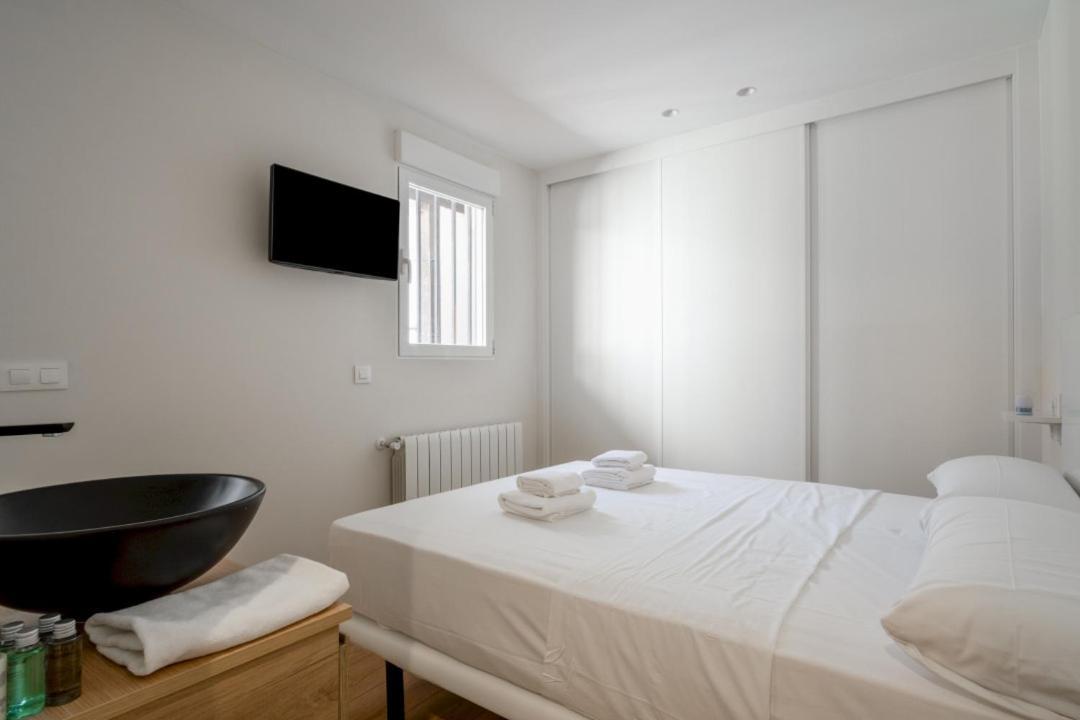 Appartement 2 Bedrooms 2 Bathrooms Furnished - Malasana - Bright And Refurbished - Mintystay