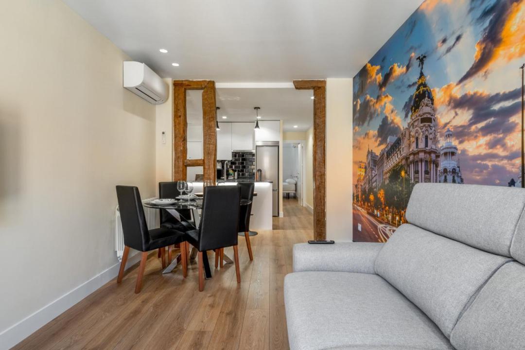 2 Bedrooms 2 Bathrooms Furnished - Malasana - Bright And Refurbished - Mintystay *