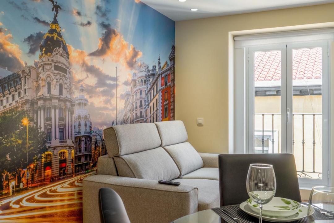 2 Bedrooms 2 Bathrooms Furnished - Malasana - Bright And Refurbished - Mintystay