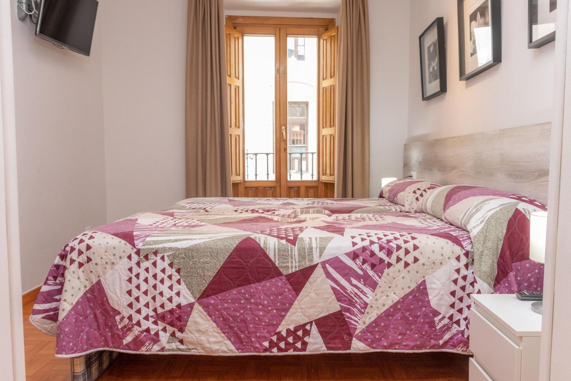 Apartamentos Madrid Apartment Madrid