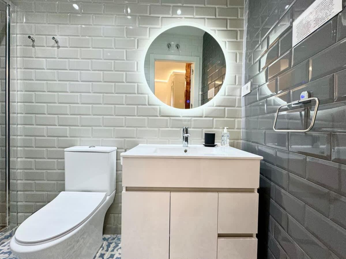 Plaza Mayor Cozy Private With Ac Apartment