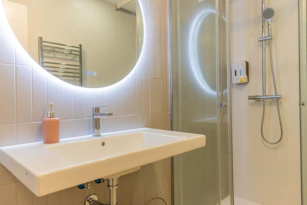 Apartamento For Liria Un Espacio De Elegancia Y Confort En La Ciudad Temporal Del2913 Madri