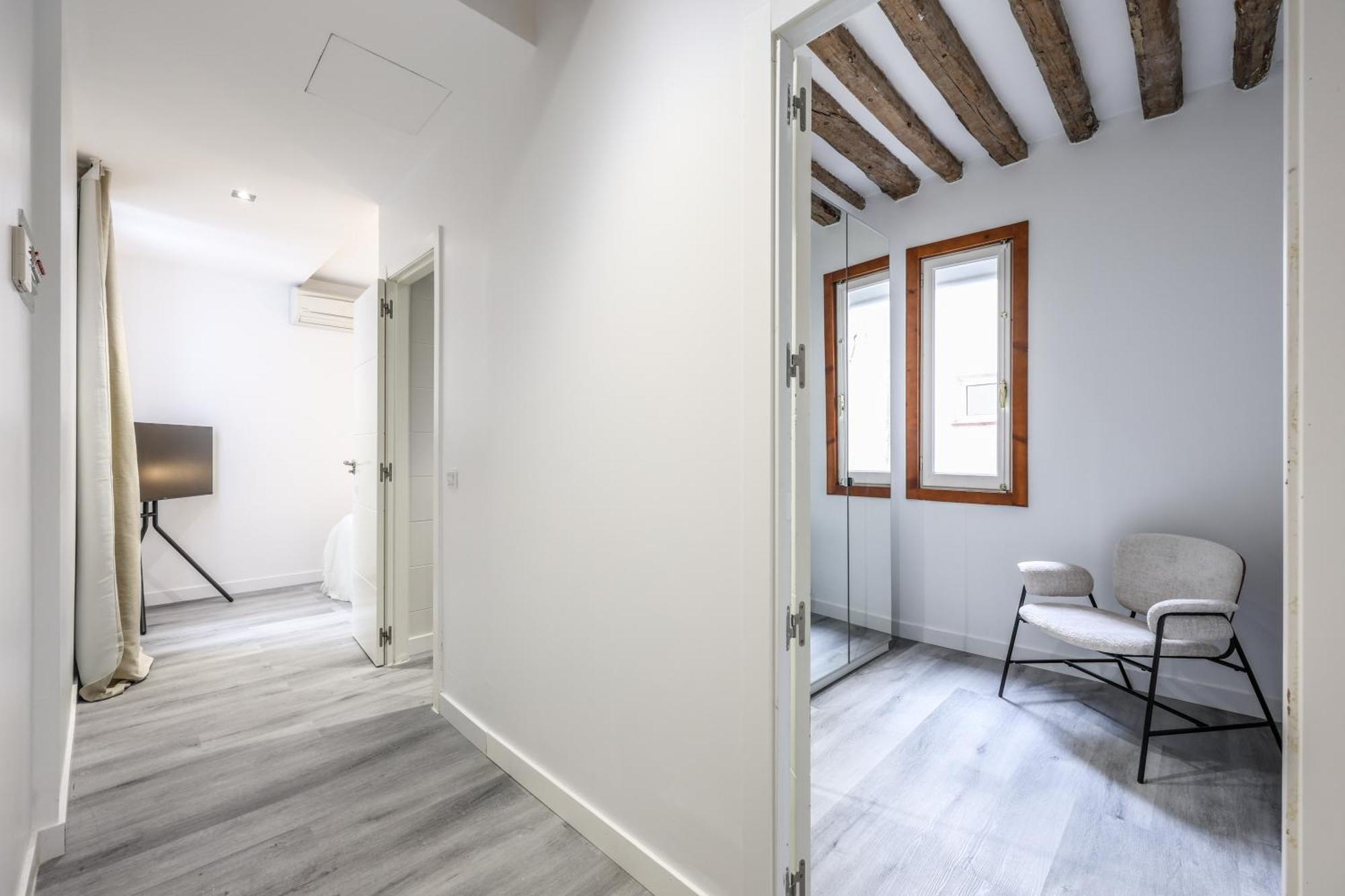 Hostal Ap Leganitos -no Ascensor-