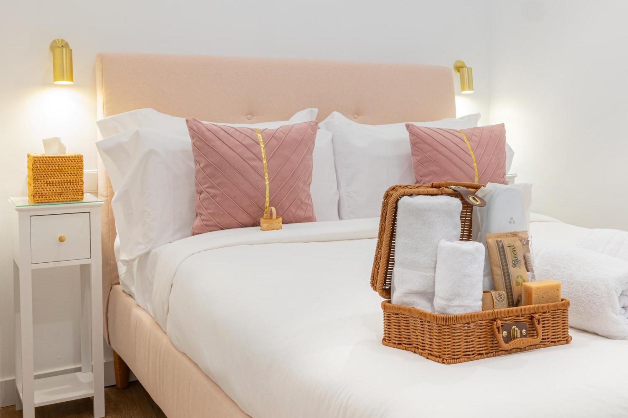 Rest In The Heart Of Apartamento Madrid