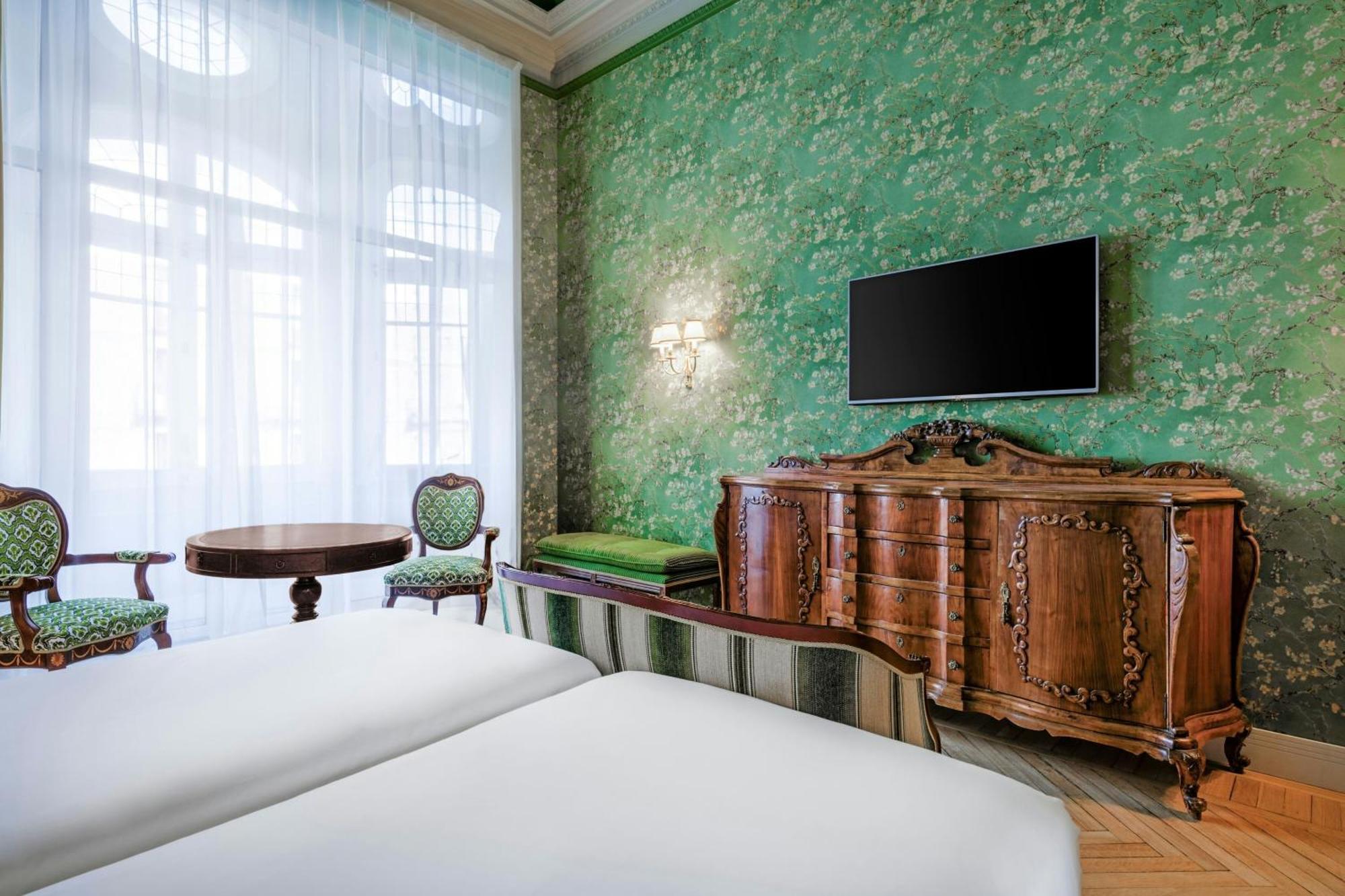 Palacio Del Retiro, Autograph Collection Hotel 5*