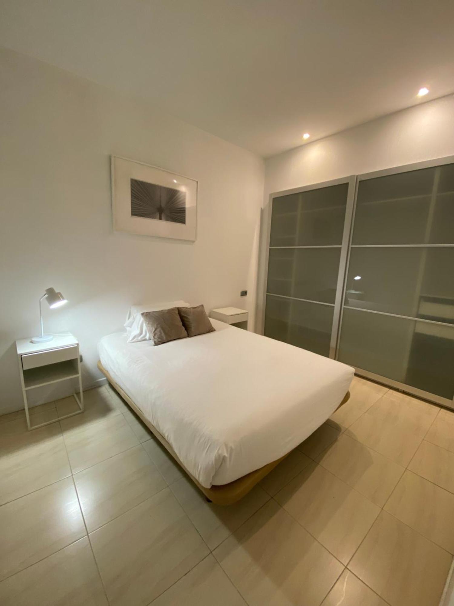 Sixrooms Plaza Mayor Guest house