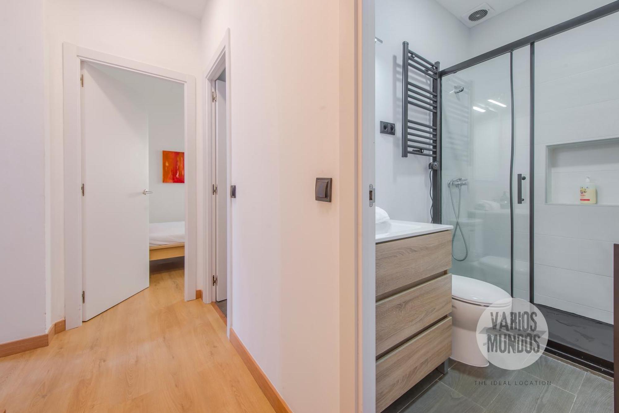 Vive El Lujo 7, En Santa Ana 6 * Madrid
