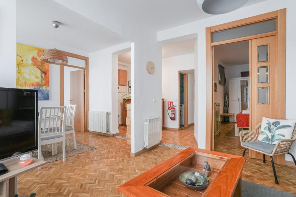 Bright & Cozy 2bd - Opera Area * Madrid