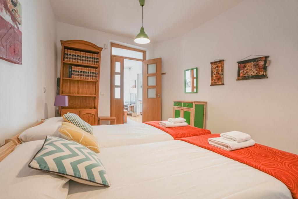 Bright & Cozy 2bd - Opera Area