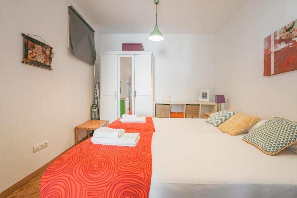 Bright & Cozy 2bd - Opera Area Apartamento Madrid