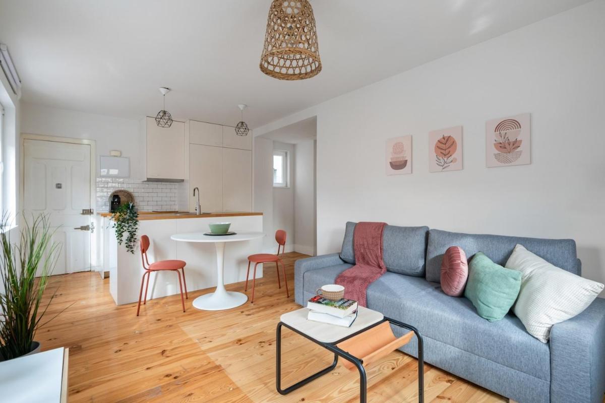And Bright In Puerta Del Angel - Cabello Appartement *