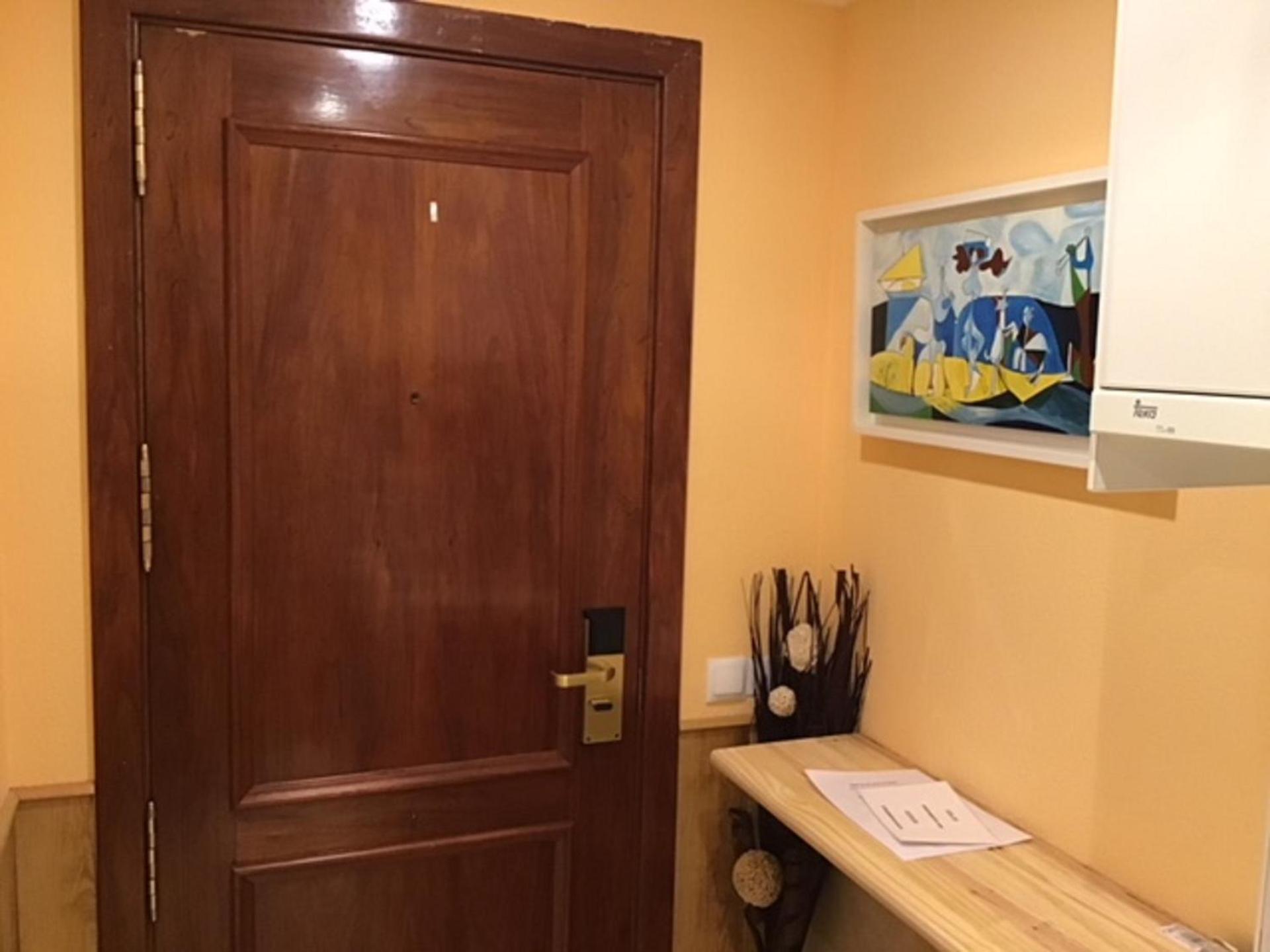 Y Estudios Torr En - Chamartin Con Wifi Gratis Apartment Madrid
