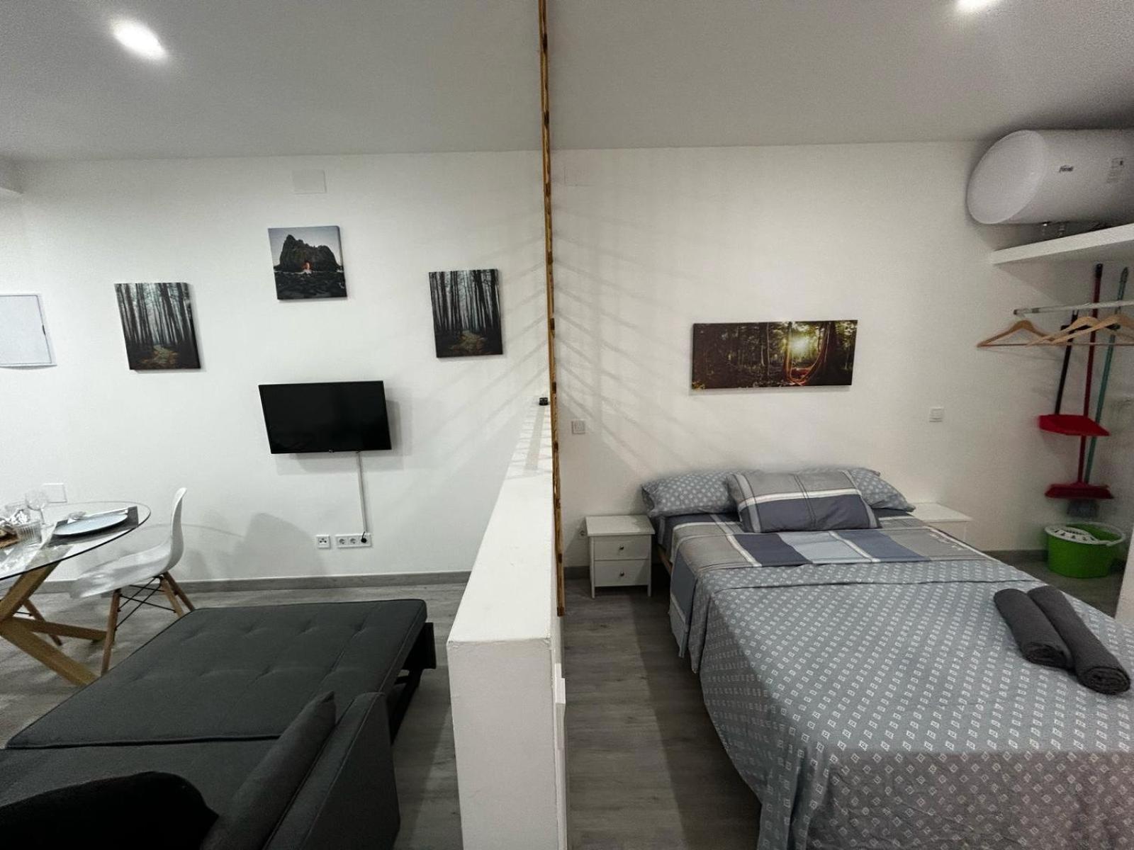 Estudio Con Bano Privado En El Centro De * Madri