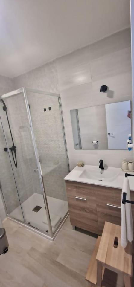Market Martinez De La Riva Iii Apartamento *