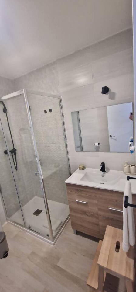 Market Martinez De La Riva Iii Apartamento *