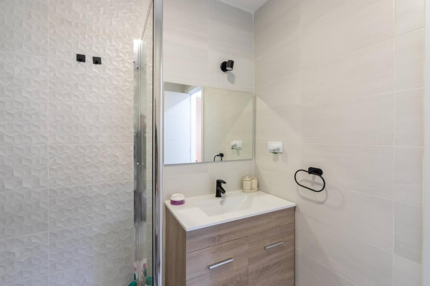 Market Martinez De La Riva Iii Apartamento *