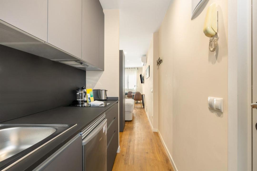 Apartamento 1 Bedroom 1 Bathroom Furnished - Chueca - Modern Functional - Mintystay Madri
