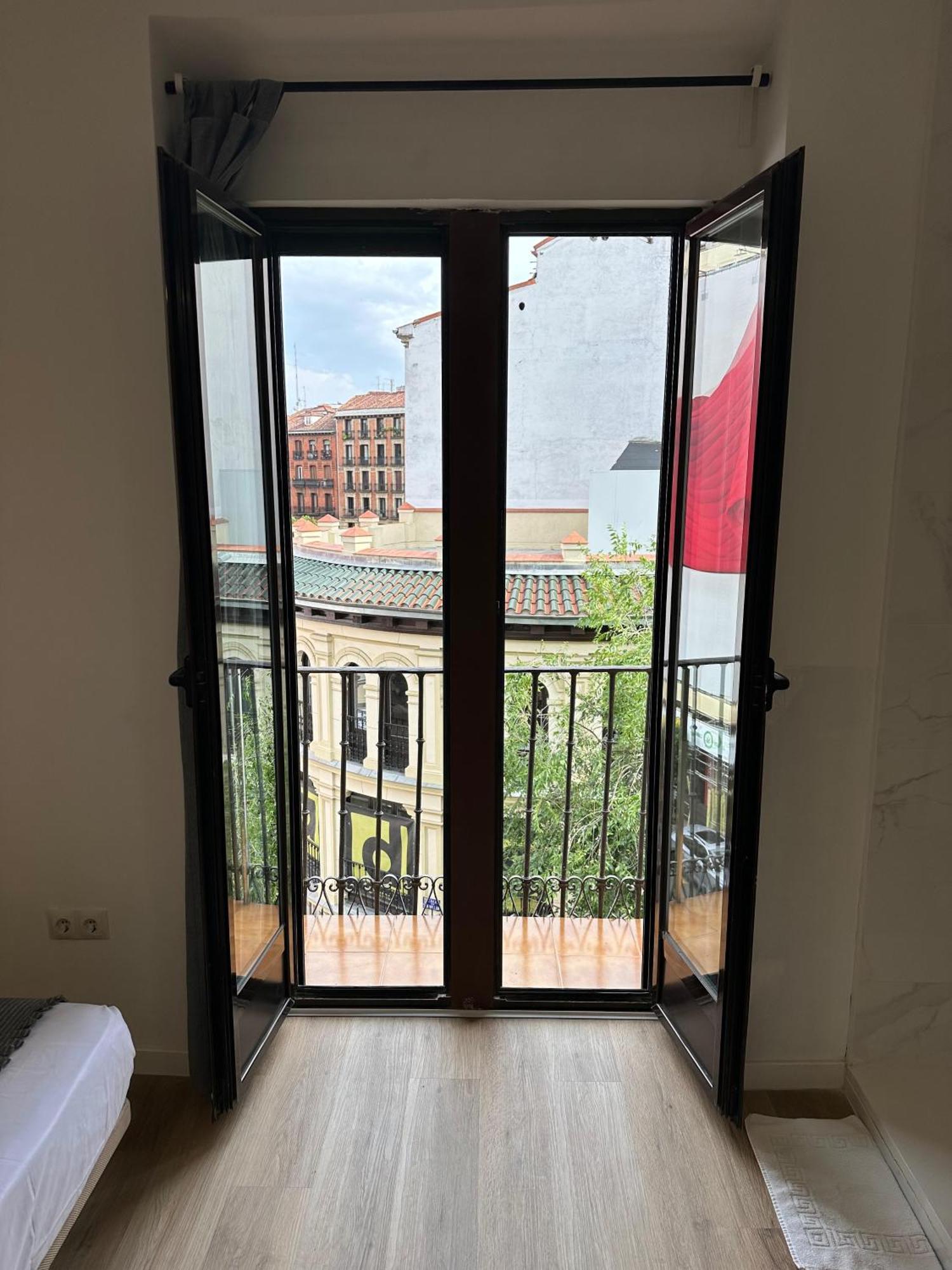 Casa De Huespedes Mi Lla * Madrid