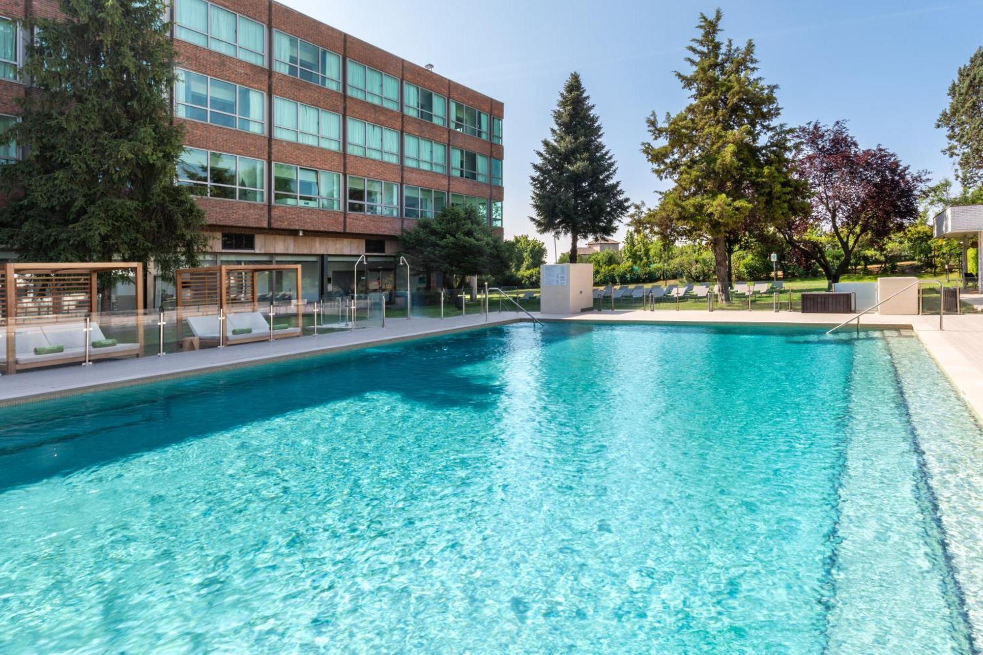 Melia Barajas 4*