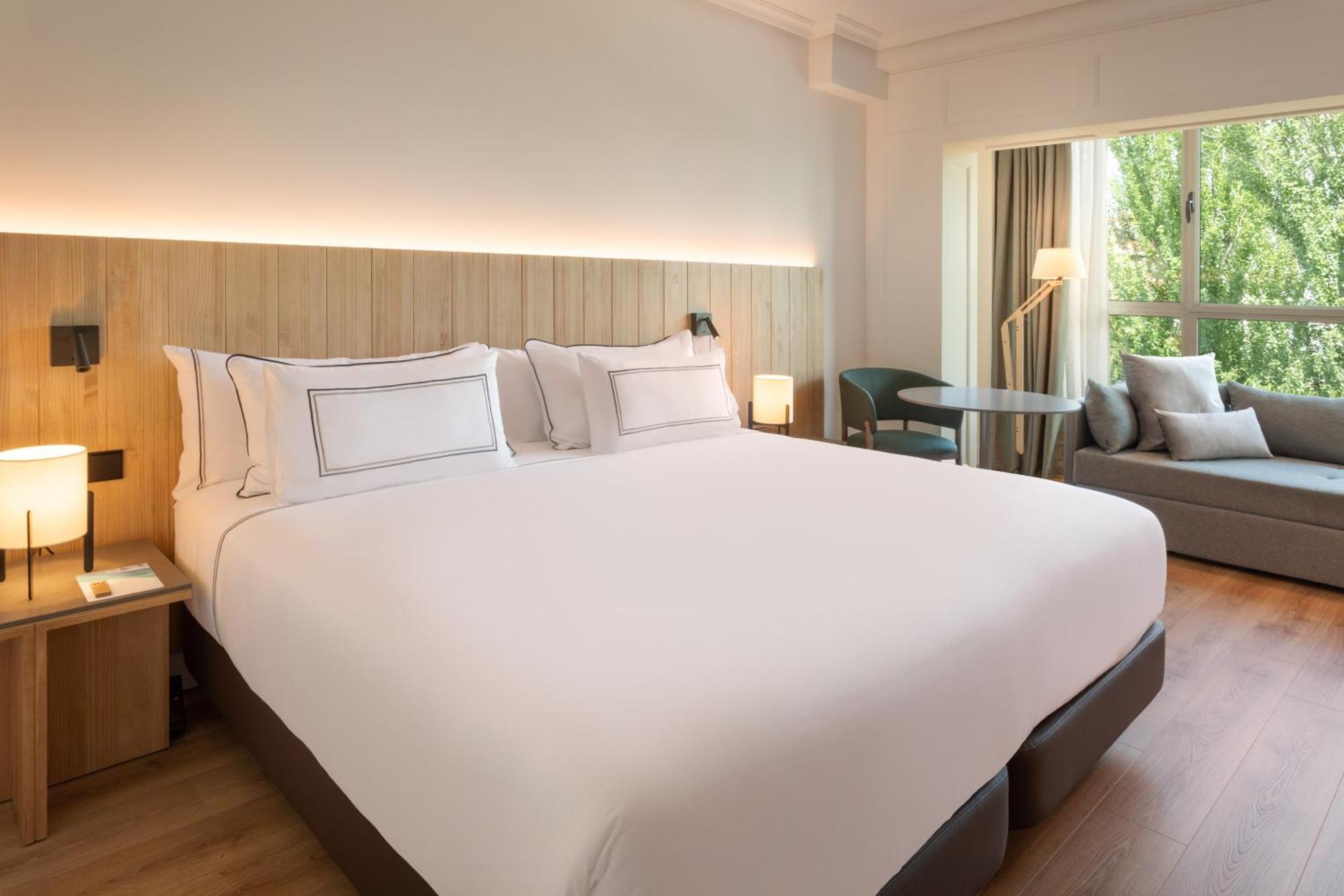 Melia Barajas 4* Madrid
