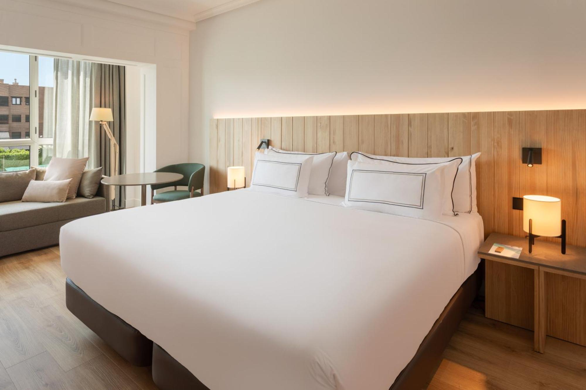 Melia Barajas Hotel