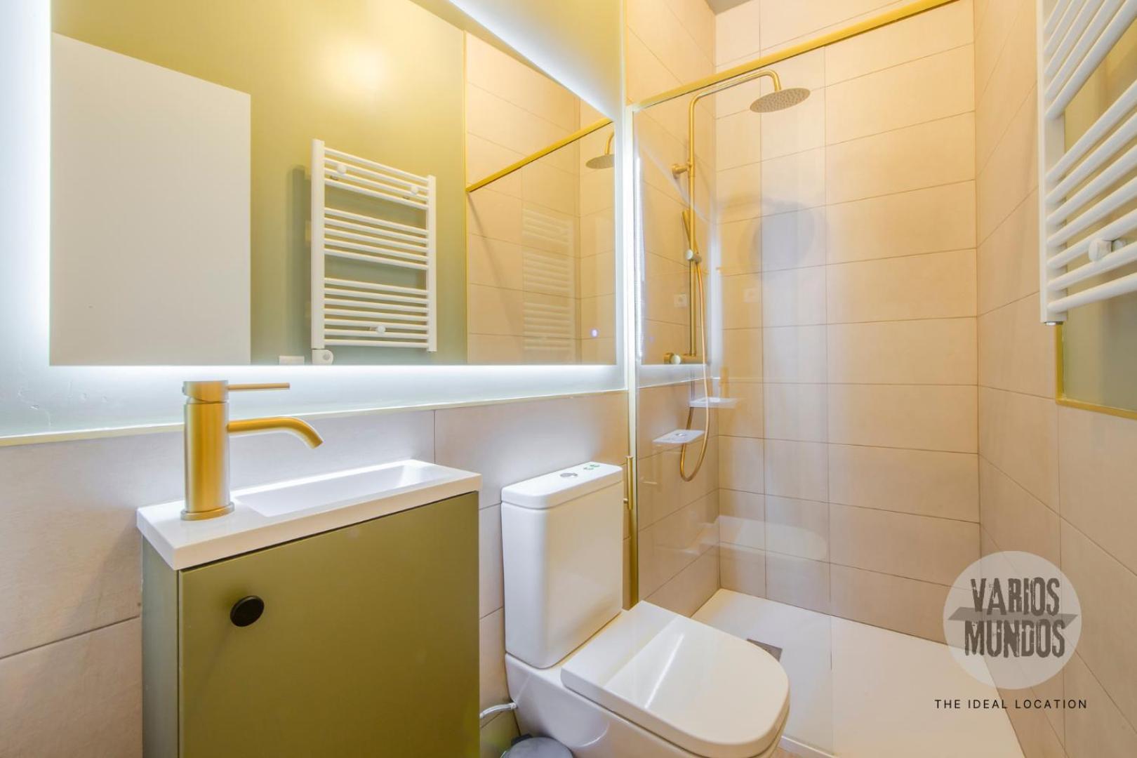 Confort Y Cultura Para 10, En El Vibrante Lavapies Appartement