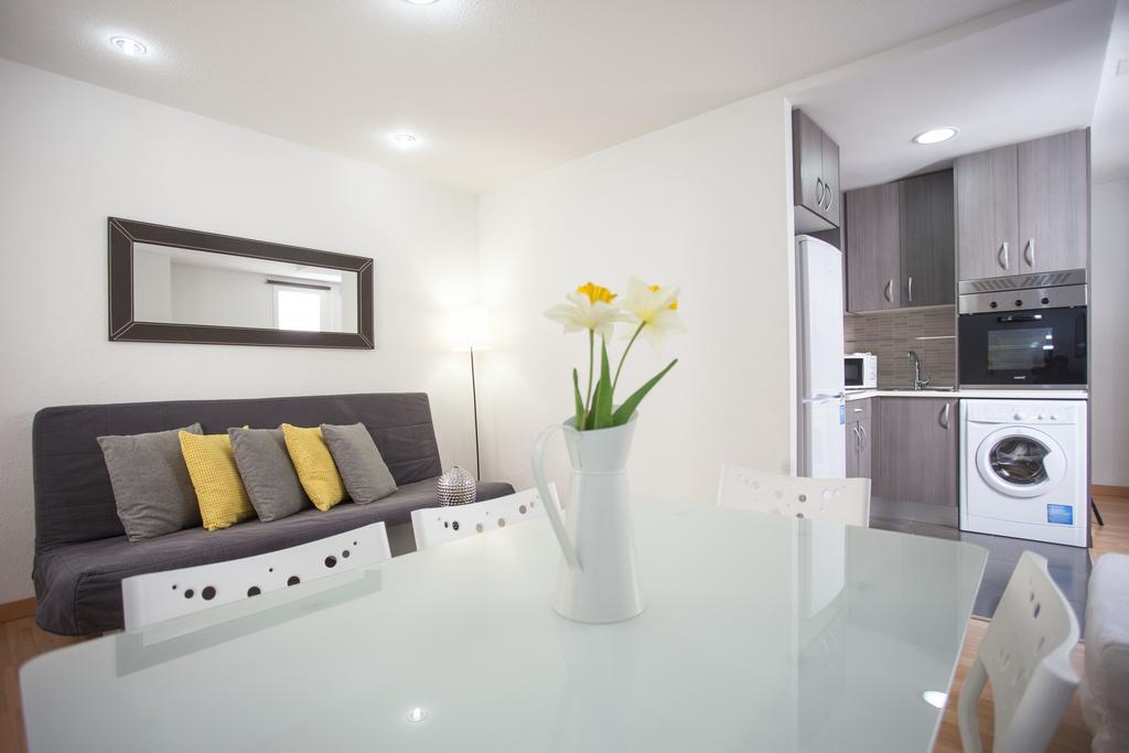 Fuencarral Apartment