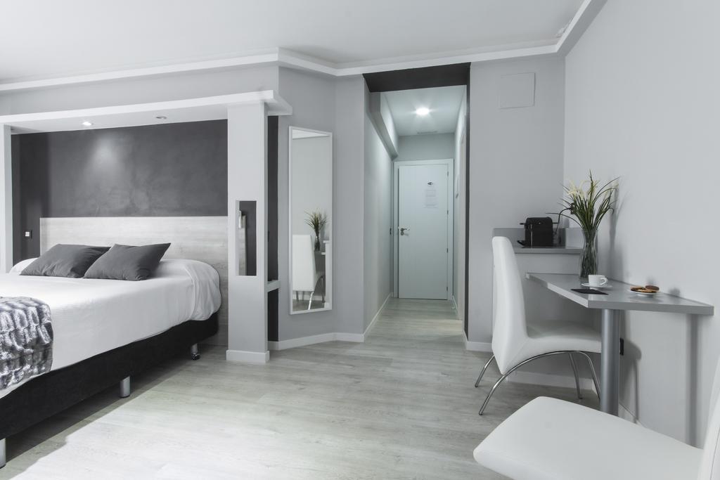 Gasthof Overnight Madrid
