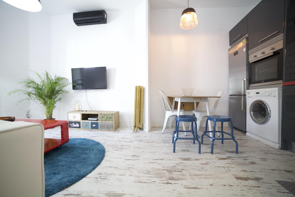 Apartment Letras *