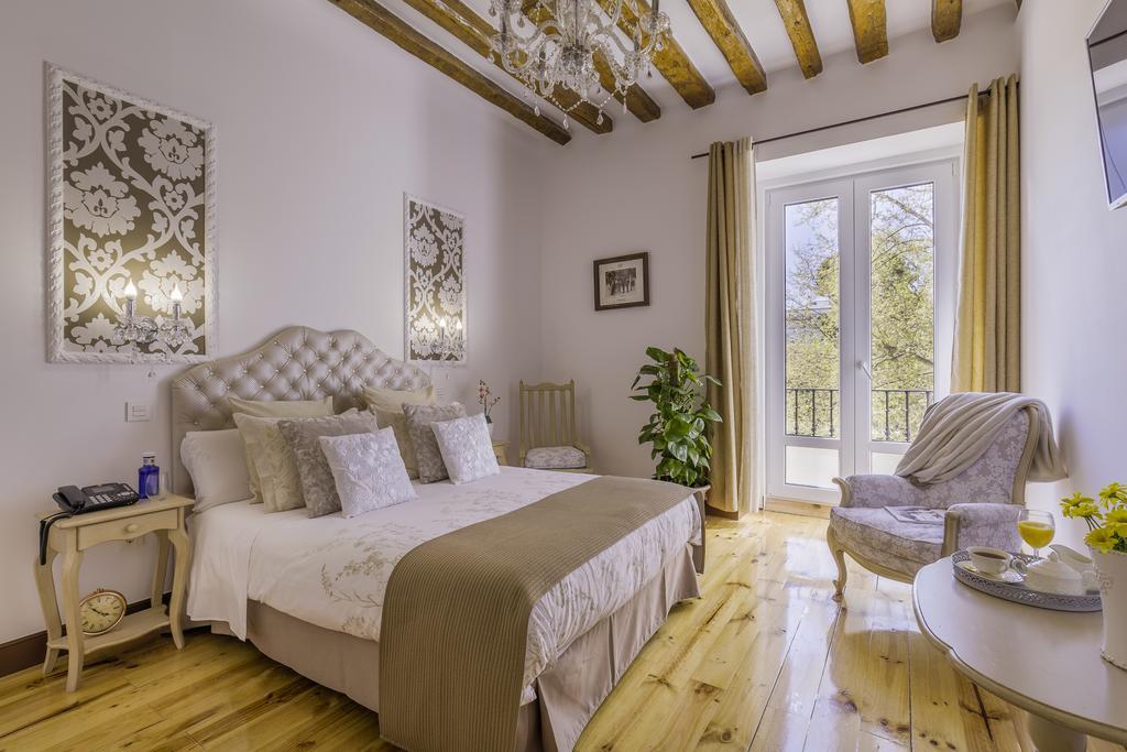 Oriente Palace Aparthotel 3*