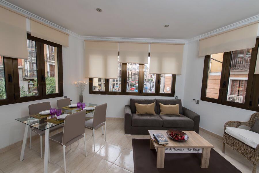 Plaza Mayor Family Apartment