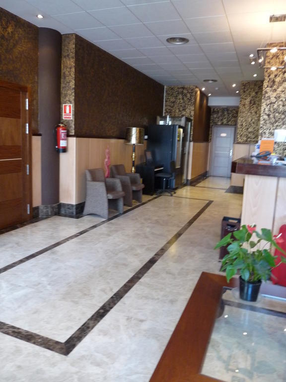 4c Puerta Europa Madri