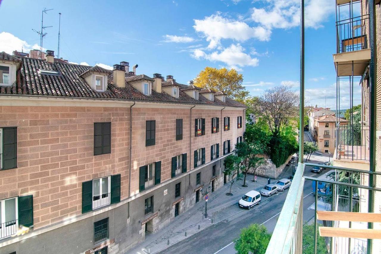 Sunny At The Foot Of Royal Palace By Batuecas Appartement *
