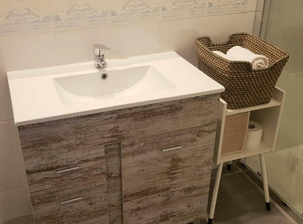 Ch Plaza Del Angel - Semisótano Apartamento