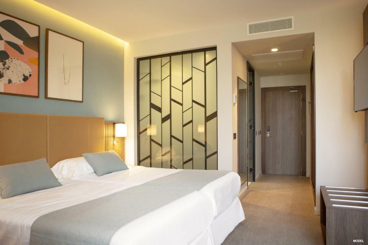 Riu Plaza Espana 4*