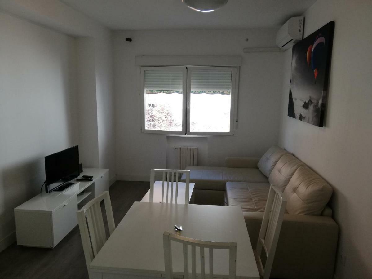Apartamento Calle De Galileo Madrid