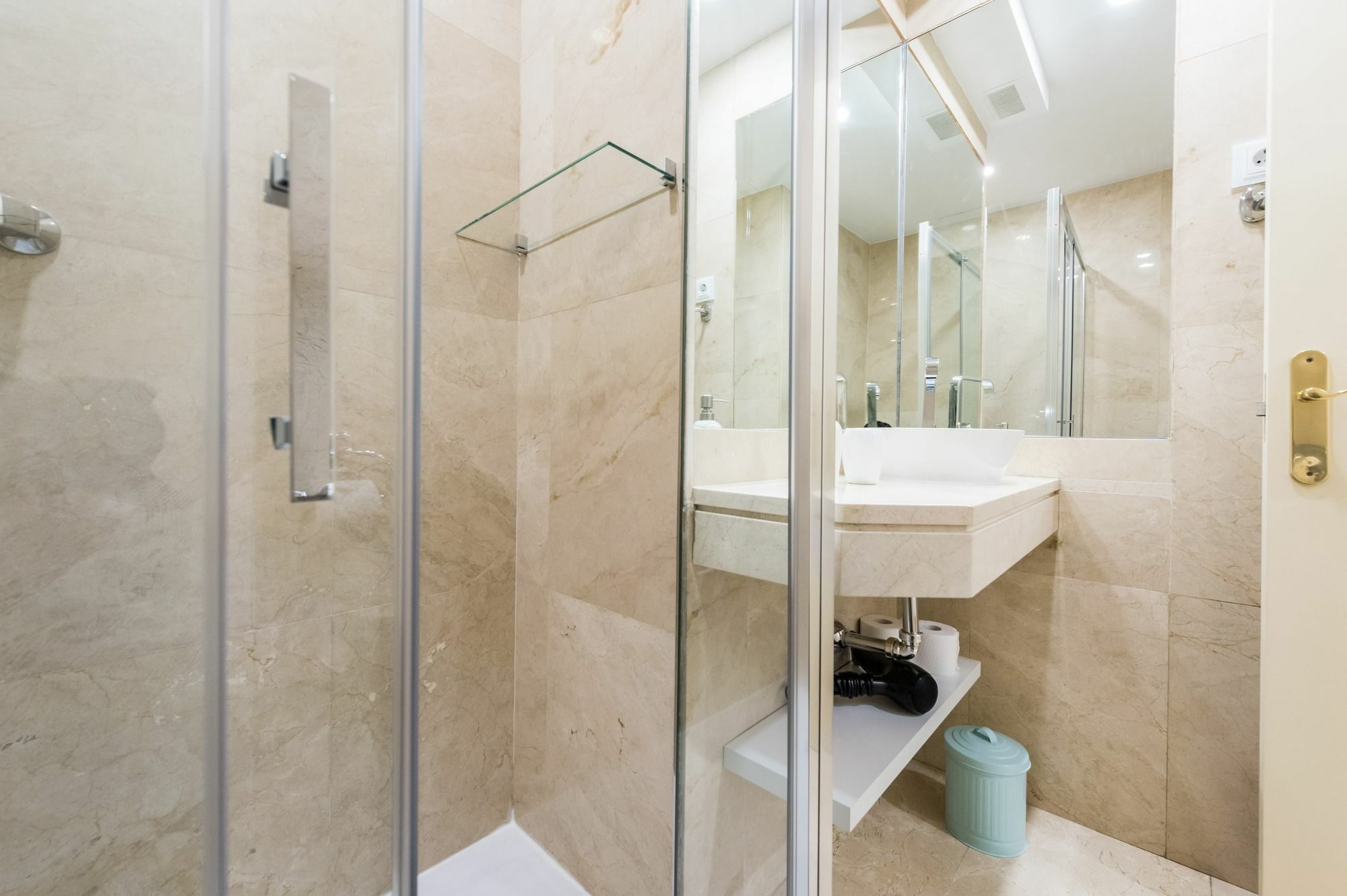 Austrias Center Apartment *