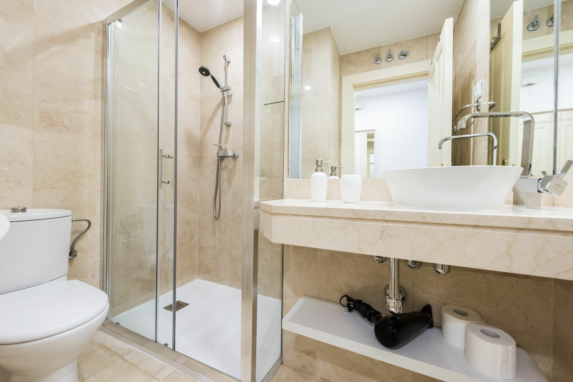 Austrias Center Apartment